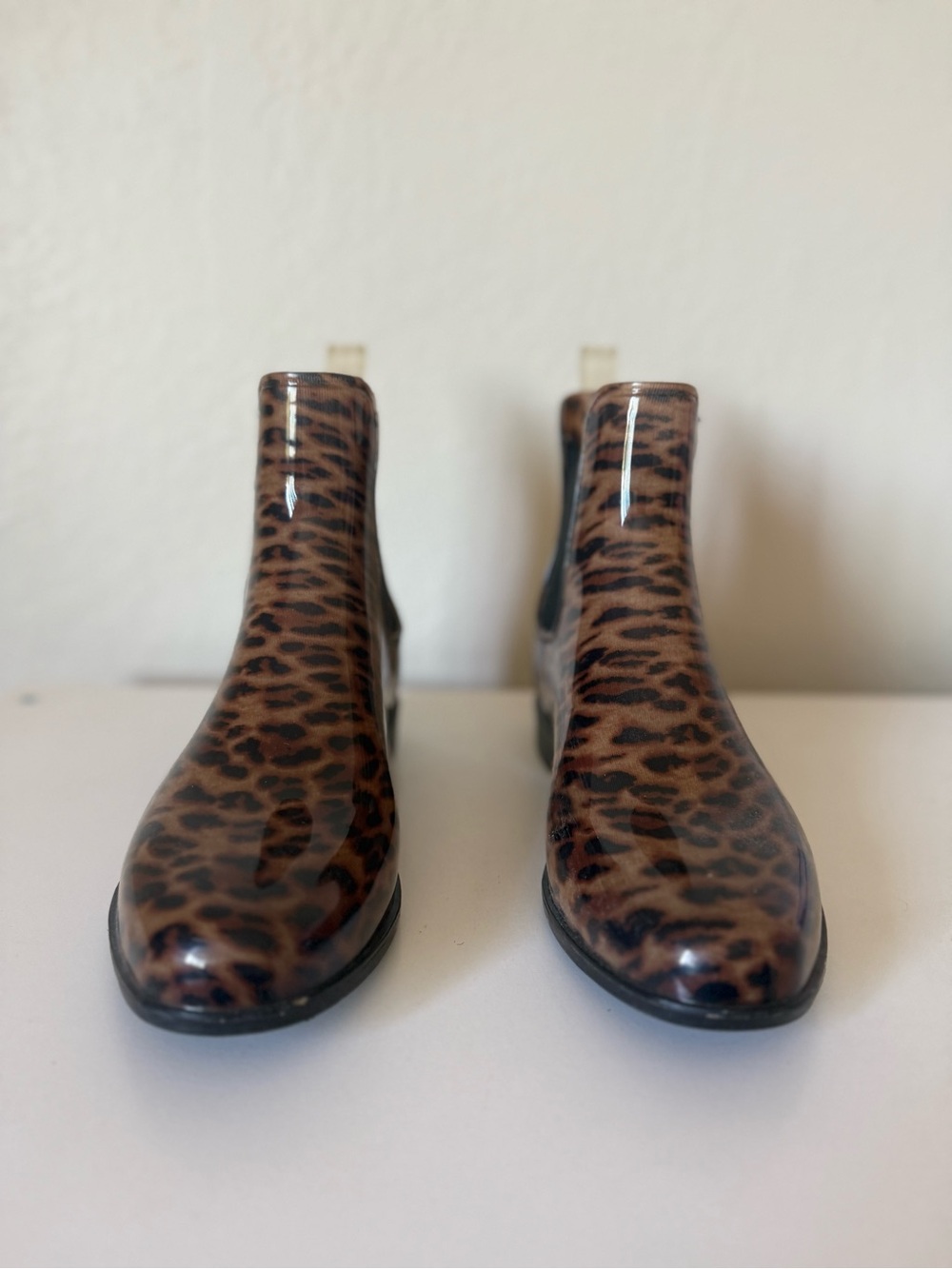 Leopard Print Patent Chelsea Rain Boots - Brown/Black
